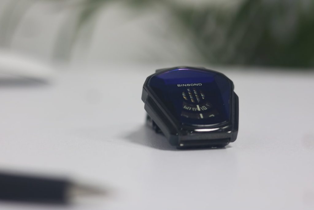 Geldzaken en tegenslagen bij Connie Breukhoven